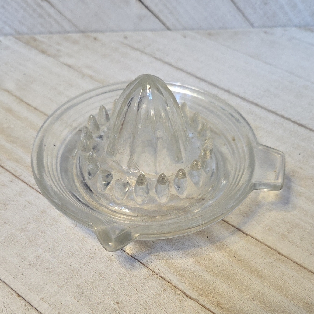 Vintage 70's Glass Juicer